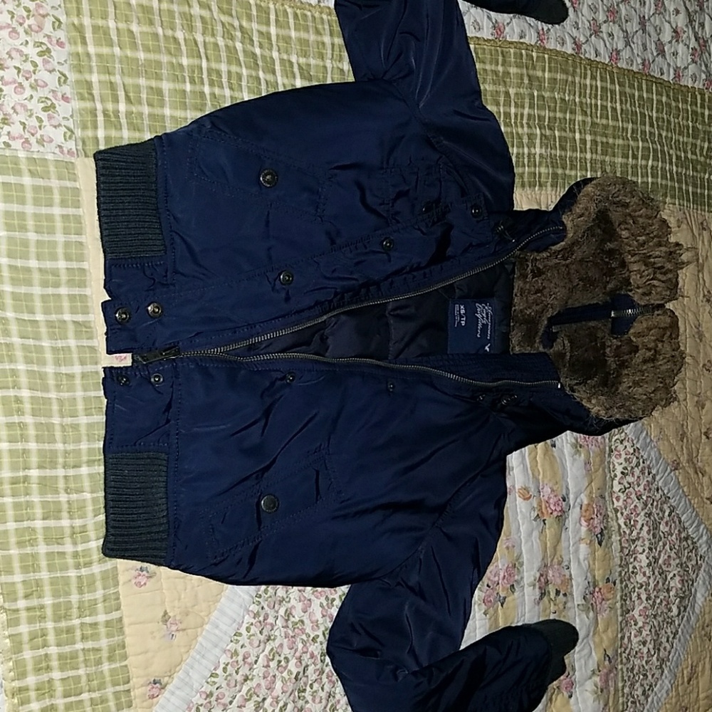 Xs womans American eagle puffy jacket